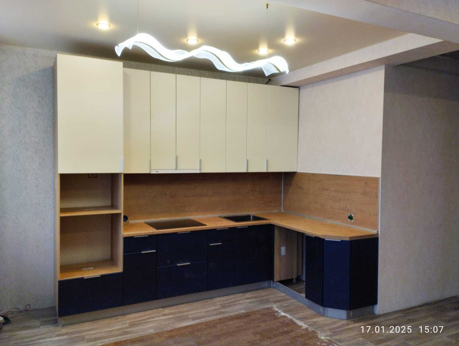 Кухонный гарнитур МДФ в цвете Альбит и Сапфир 222