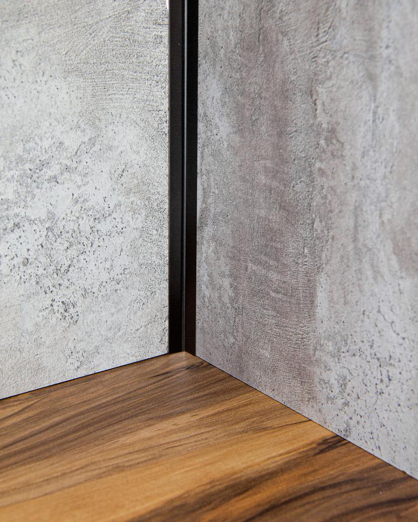 Планка для мебельного щита, внутренний угол, 600х10х9 мм, черный (МЩ угол вн черный) Планка для мебельного щита, внутренний угол, 600х10х9 мм, черный (МЩ угол вн черный)