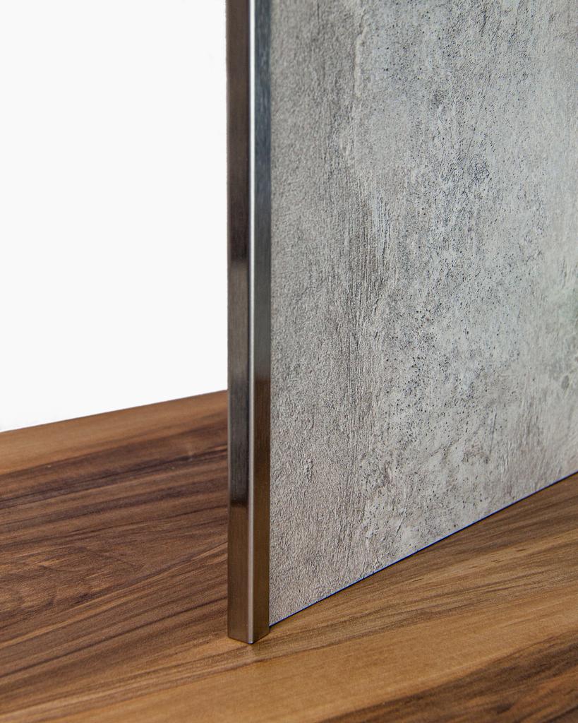 Планка для мебельного щита, торцевая, 600х10х9 мм, нержавеющая сталь (МЩ торц 600) Планка для мебельного щита, торцевая, 600х10х9 мм, нержавеющая сталь (МЩ торц 600)