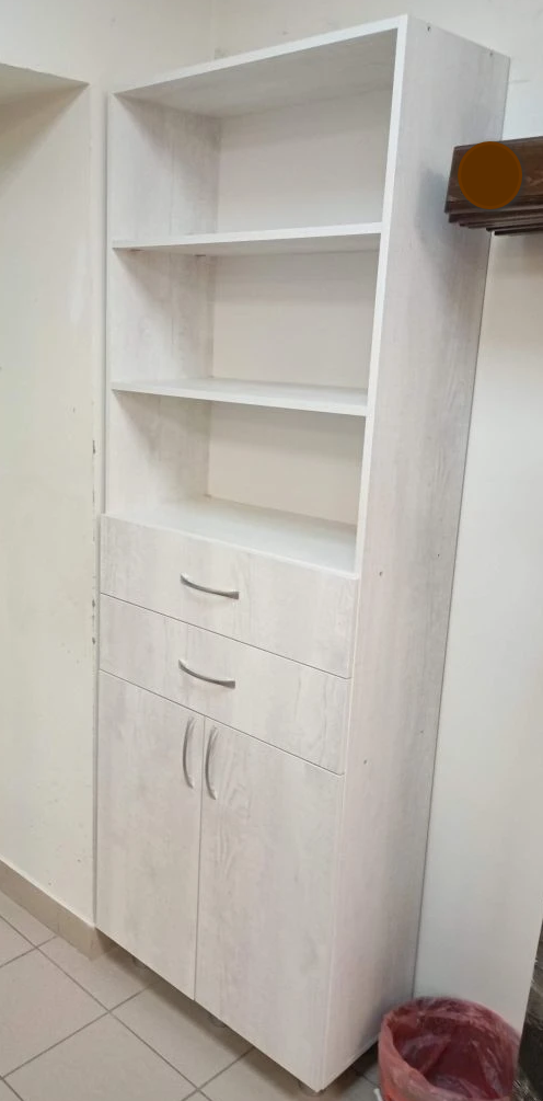 Комбинированный шкаф: идеальное решение для нестандартного пространства